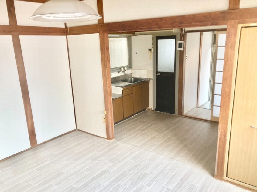 居室 新池島町1-3-21一戸建