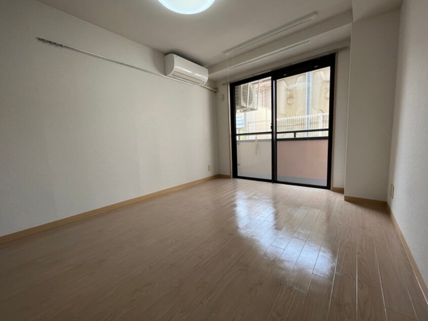 居室 パルウェ－ブ