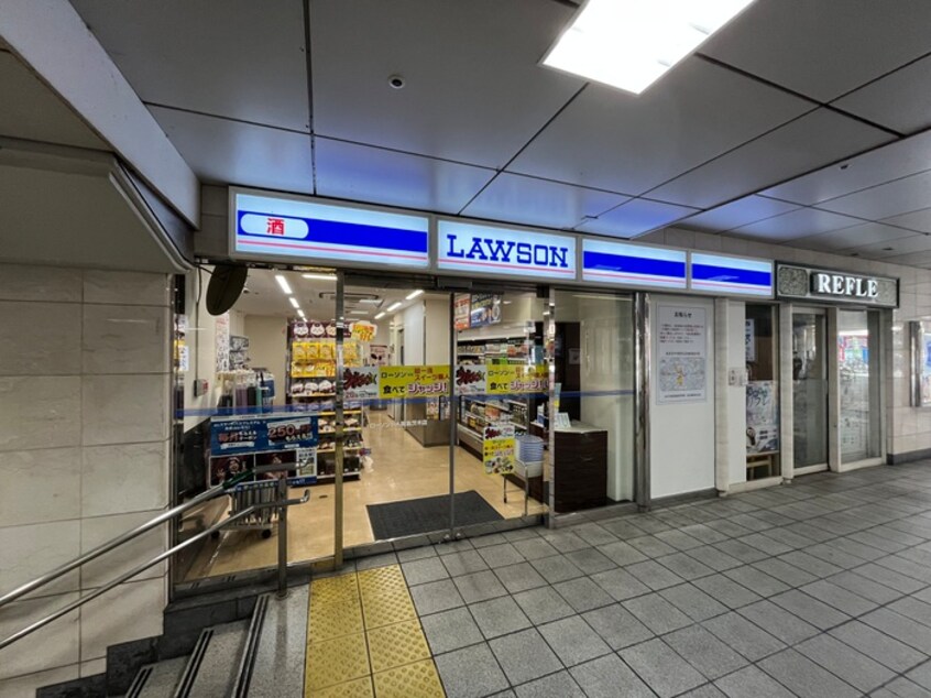 ローソン(コンビニ)まで370m パルウェ－ブ