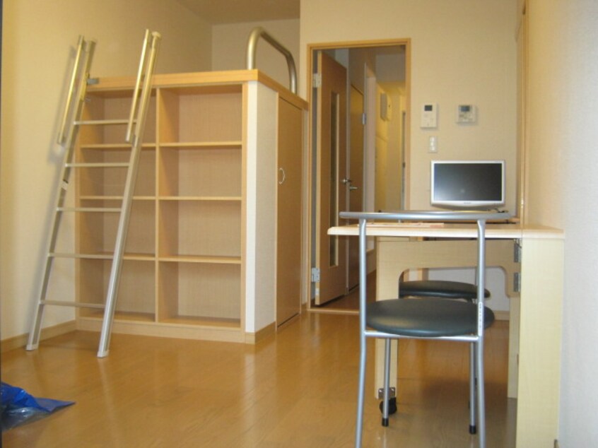 居室 レオパレスエアポ－ト