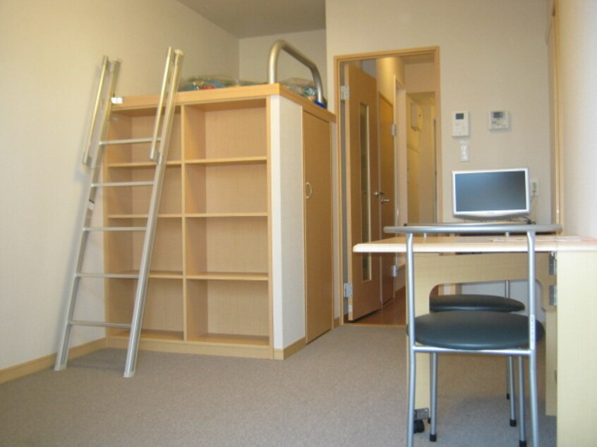 居室 レオパレスエアポ－ト