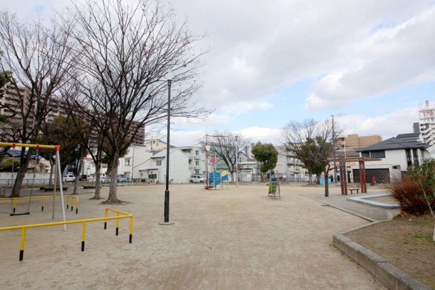 新高公園(公園)まで512m 新高2丁目連棟貸家