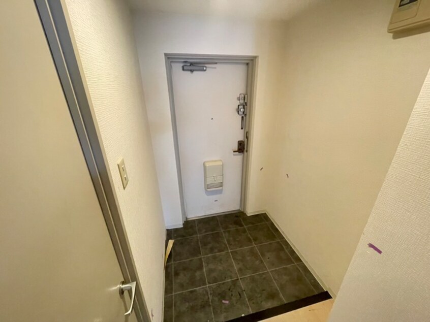 玄関 カサレスなかもず