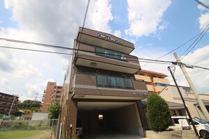 ワールドプラザ壱番館