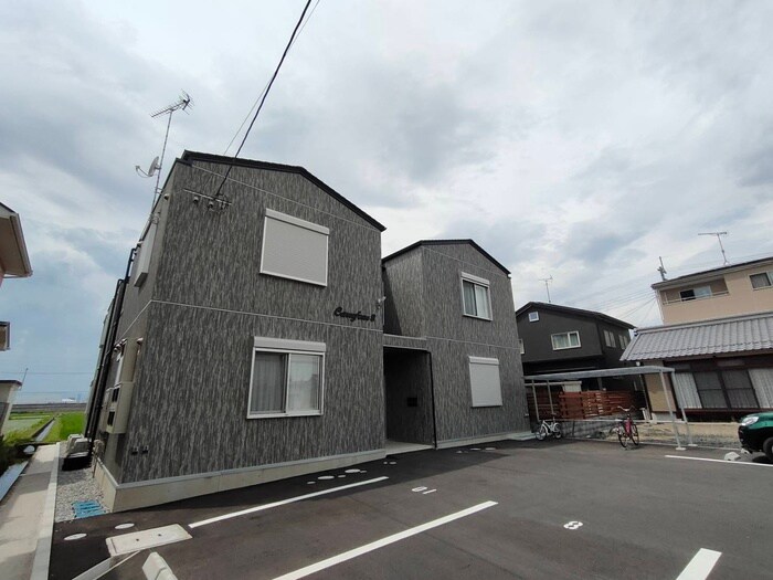 外観写真 カルフールⅧ