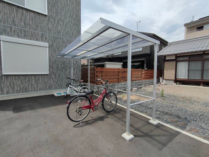 駐輪場 カルフールⅧ