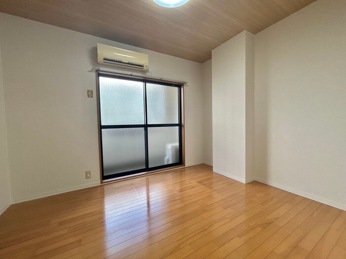 居室 ことぶき淡路