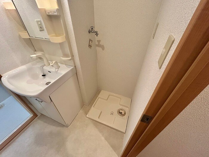 洗濯機置場 ことぶき淡路