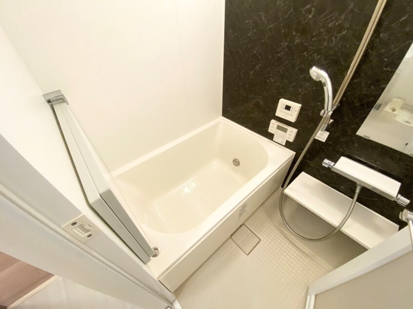 バス／シャワールーム等 プレサンス阿波座駅前(1301)