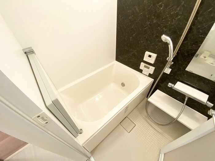 バス／シャワールーム等 プレサンス阿波座駅前(1301)