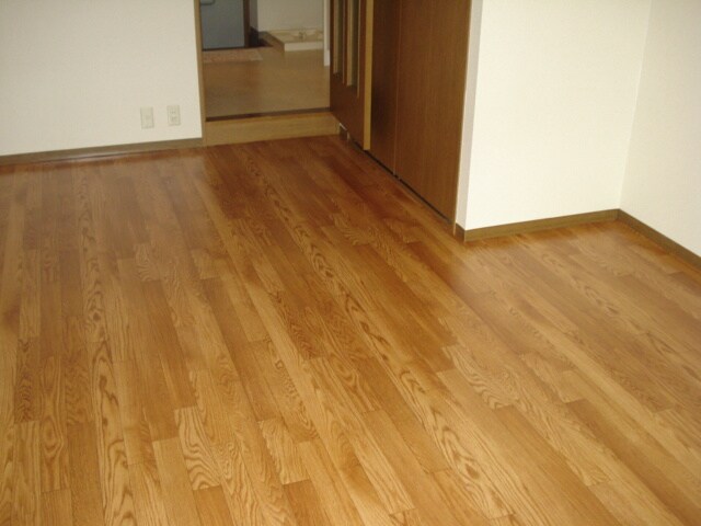 内観写真 スクアドラー