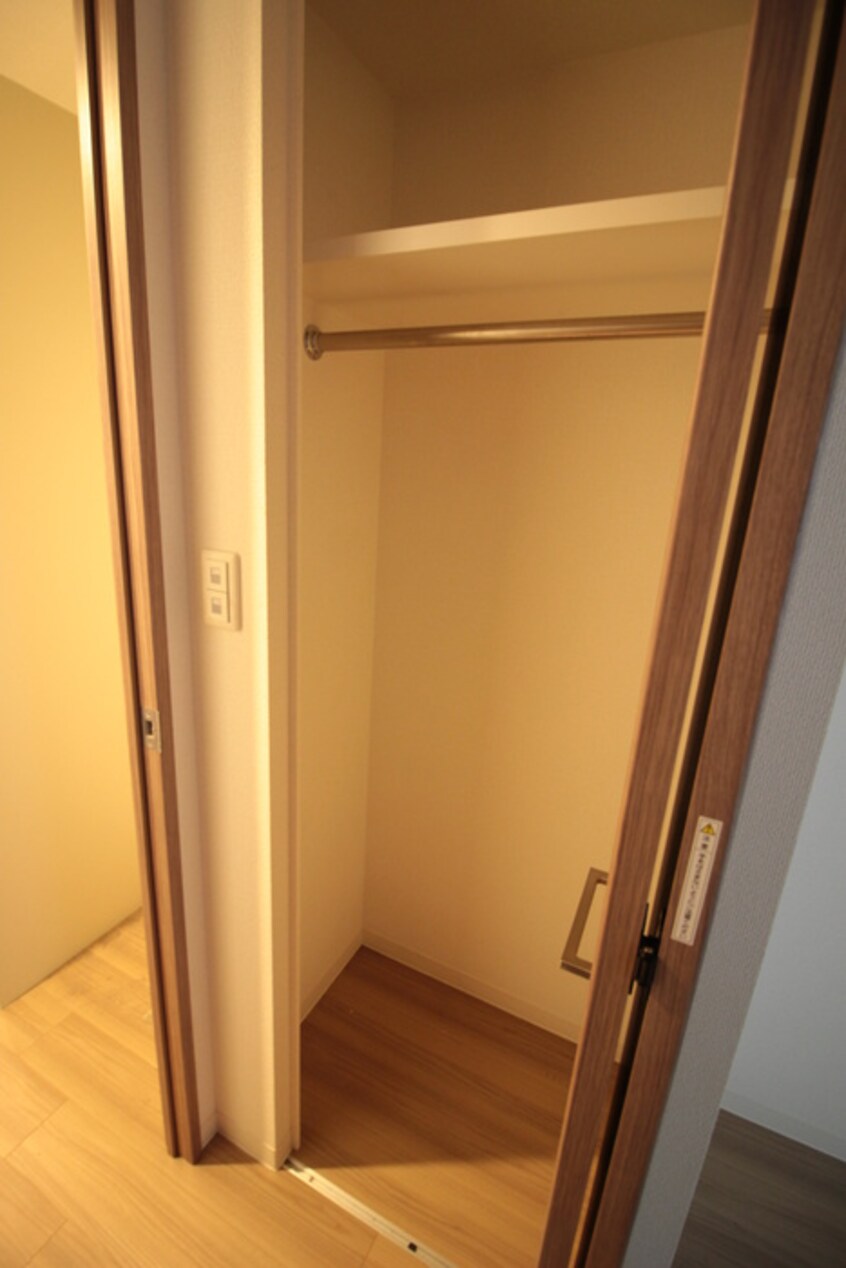 収納 プレサンスタワー北浜(309)