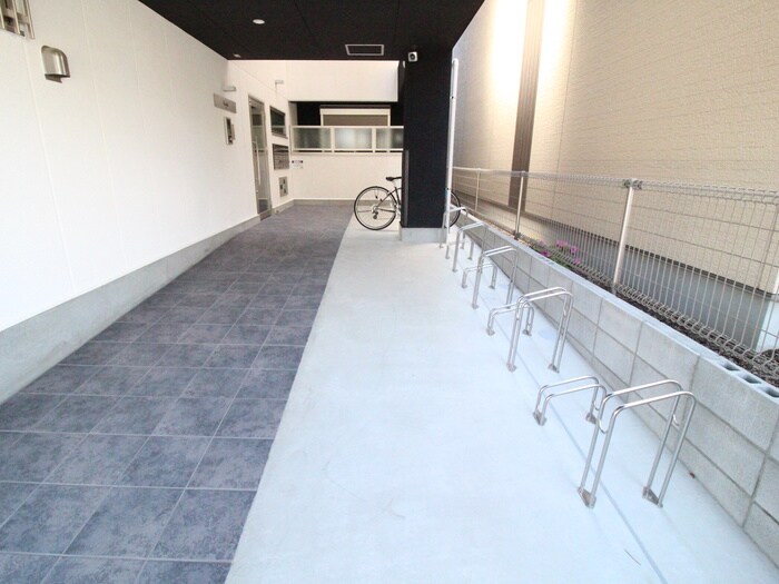 駐輪場 Adatto