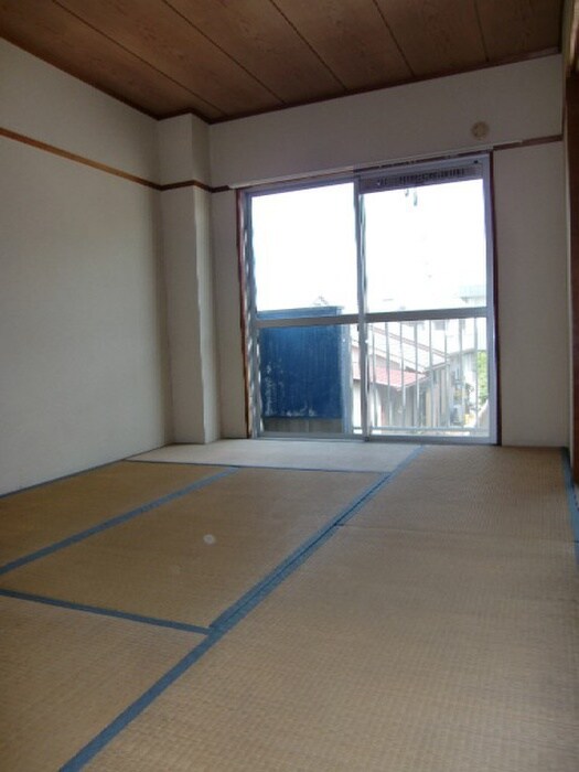 居室 ブルースカイ