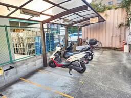 バイク置き場