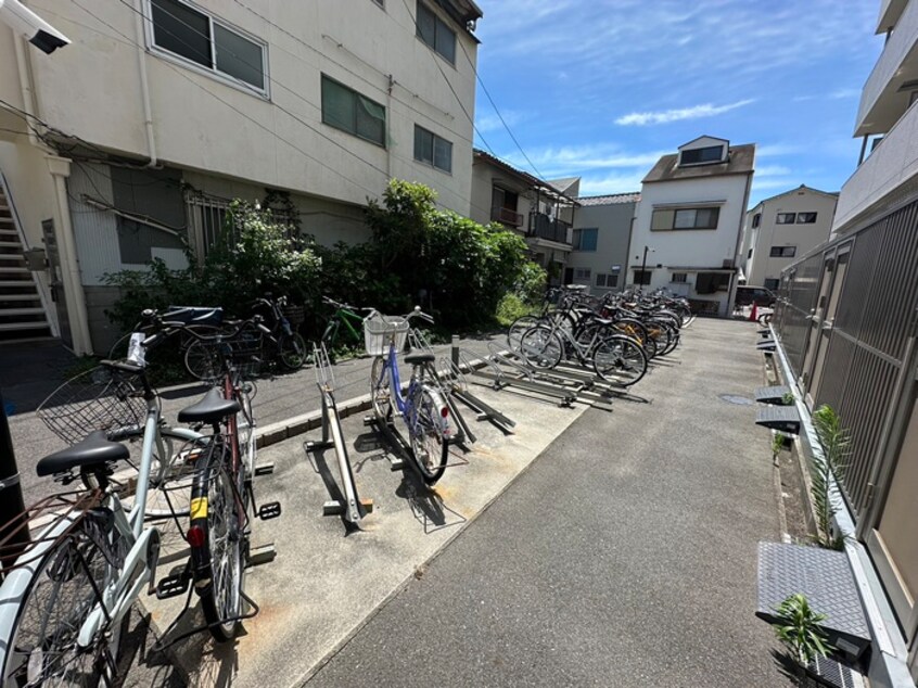 駐輪場 ディクス梅田東レジデンス(404)