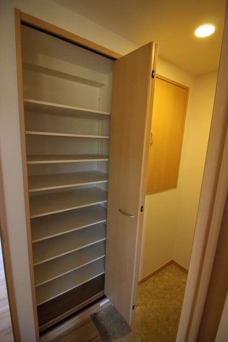 靴箱 アルティエ－レ　セラＡ棟