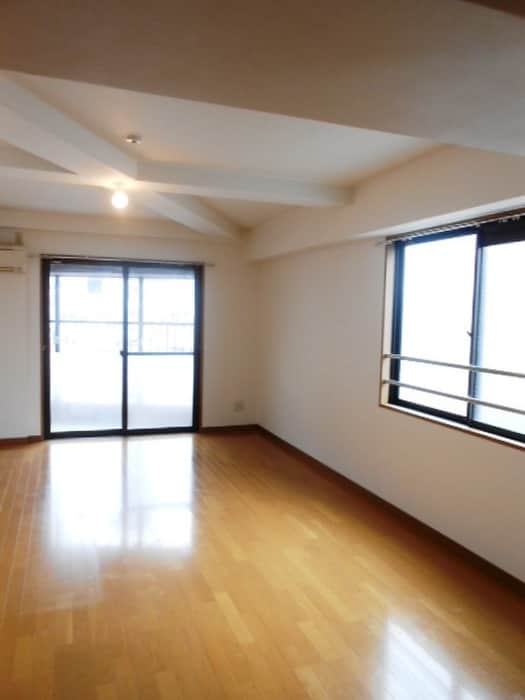 居室 ラ・メゾヌ－ヴ