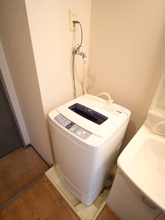 洗濯機置場 アヴァンセクール江坂