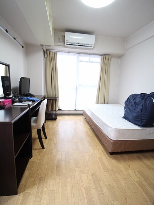 居室 アヴァンセクール江坂