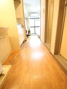 廊下 アヴァンセクール江坂