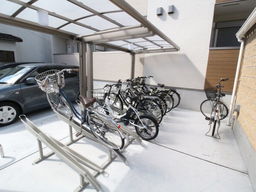 駐輪場 フジパレス吹田金田公園