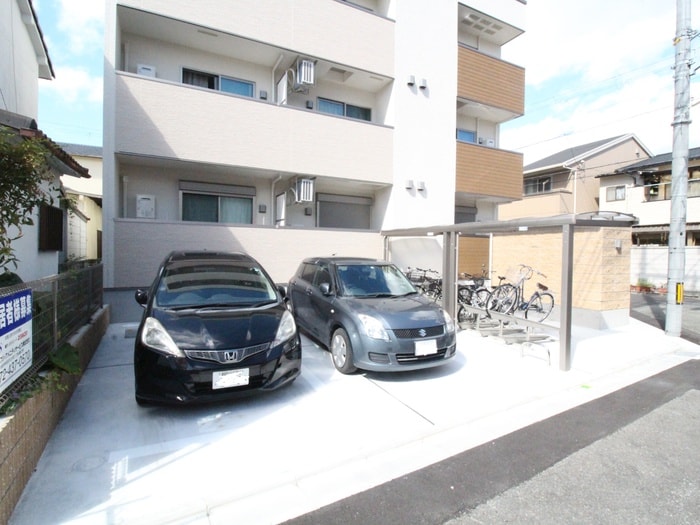 駐車場 フジパレス吹田金田公園