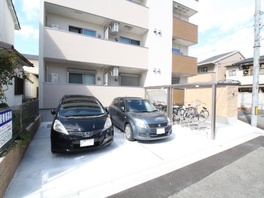 駐車場 フジパレス吹田金田公園