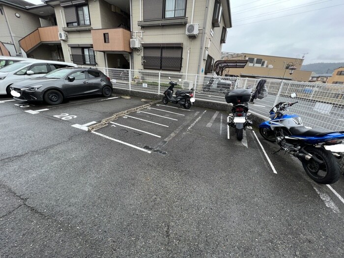 バイク置き場 嵯峨野ロイヤルハイツ