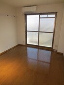 居室 服部ハイツカワバタ