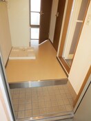 玄関 服部ハイツカワバタ