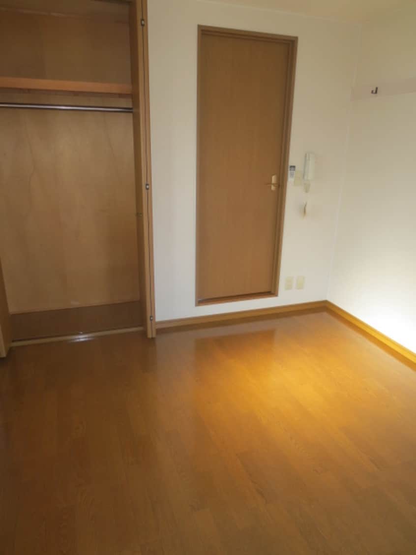居室 服部ハイツカワバタ