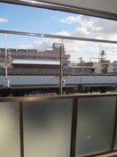 室内からの展望 服部ハイツカワバタ