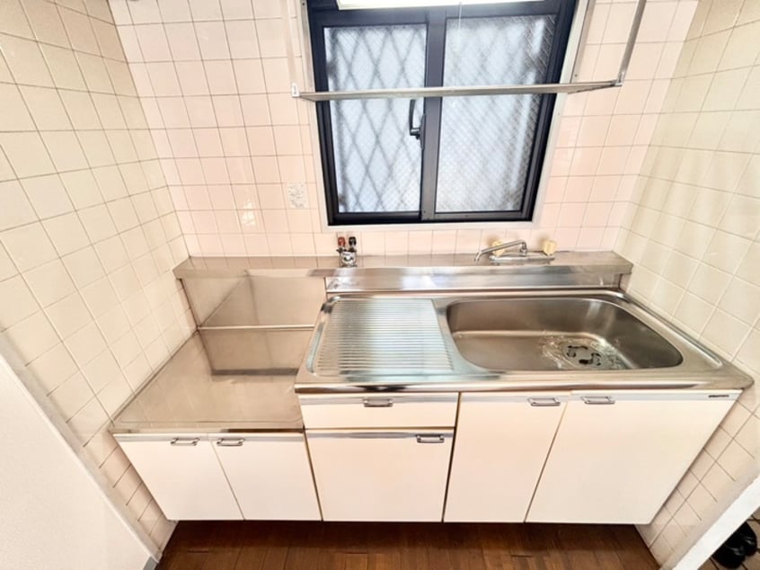 キッチン ＪＯＬＩＥ　セネシオ