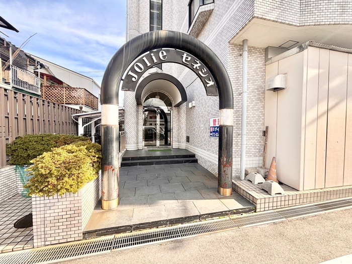 エントランス部分 ＪＯＬＩＥ　セネシオ