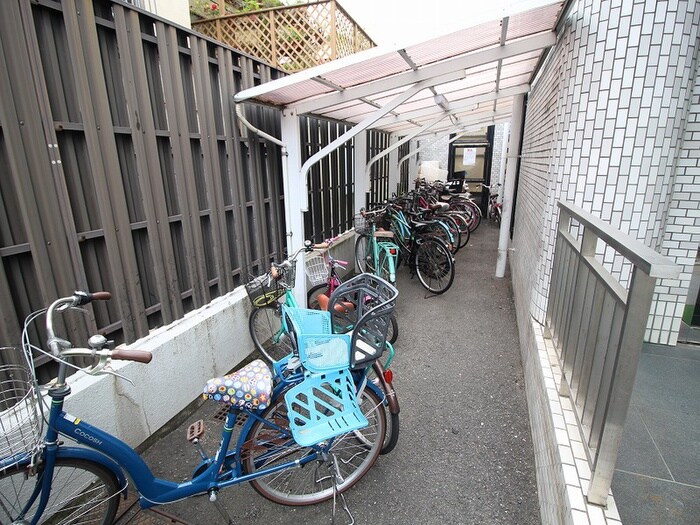 駐輪場 ＪＯＬＩＥ　セネシオ