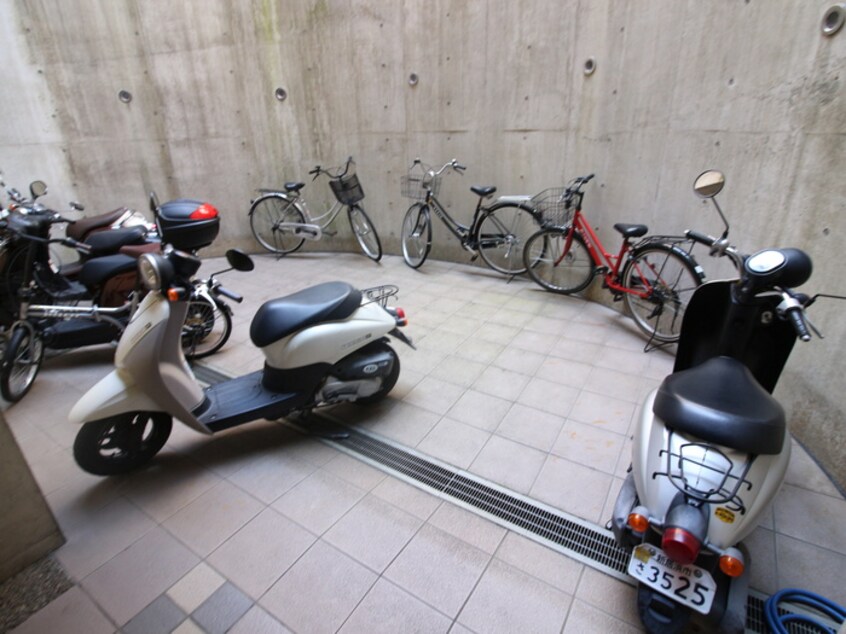 駐輪場 グリーンハイム千里Ⅲ