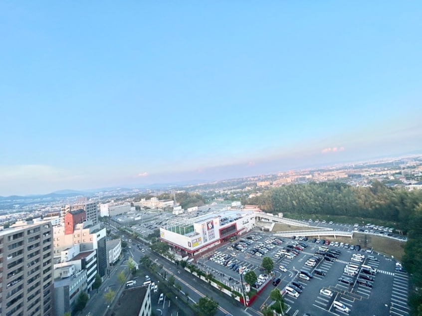 室内からの展望 ブリリアタワー箕面船場(1213)