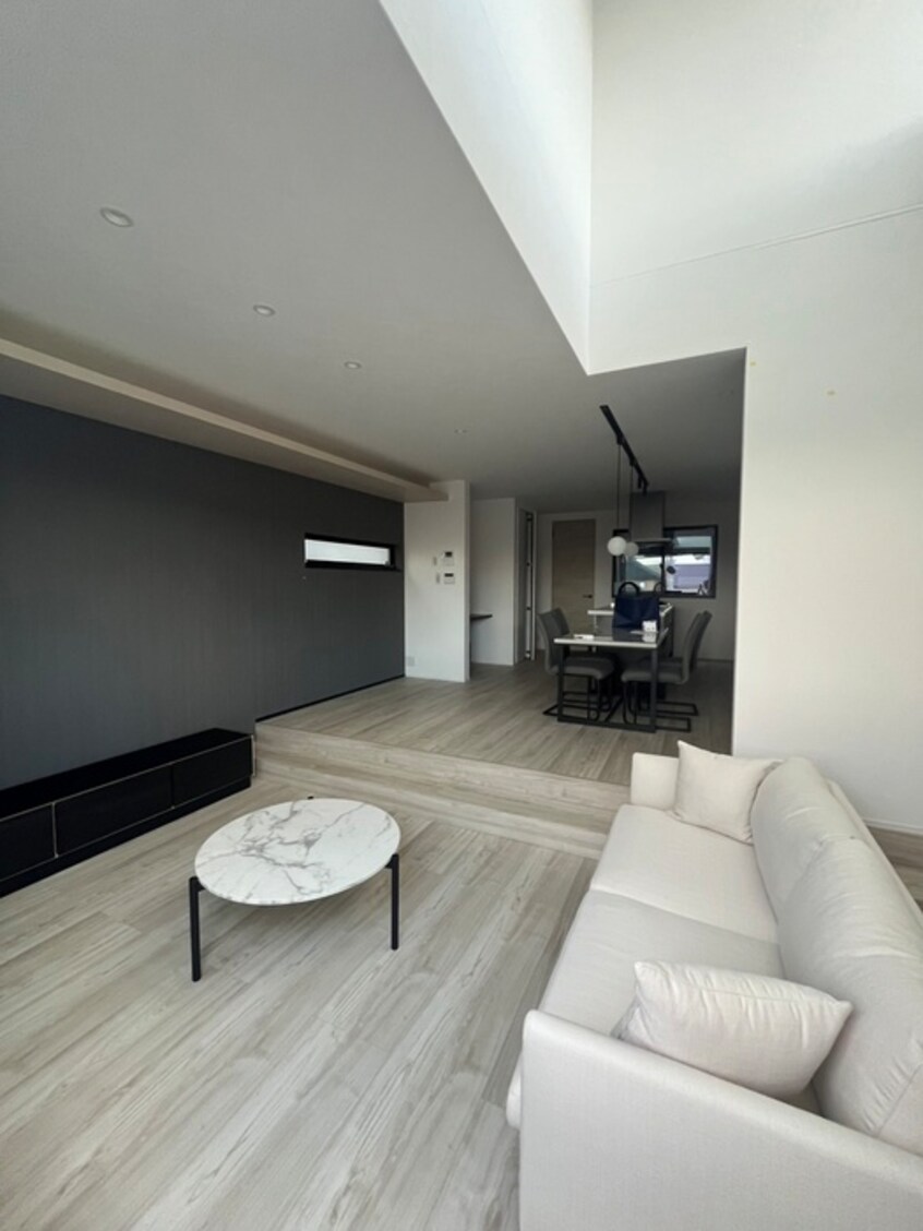 居室 薬師通1丁目新築貸家