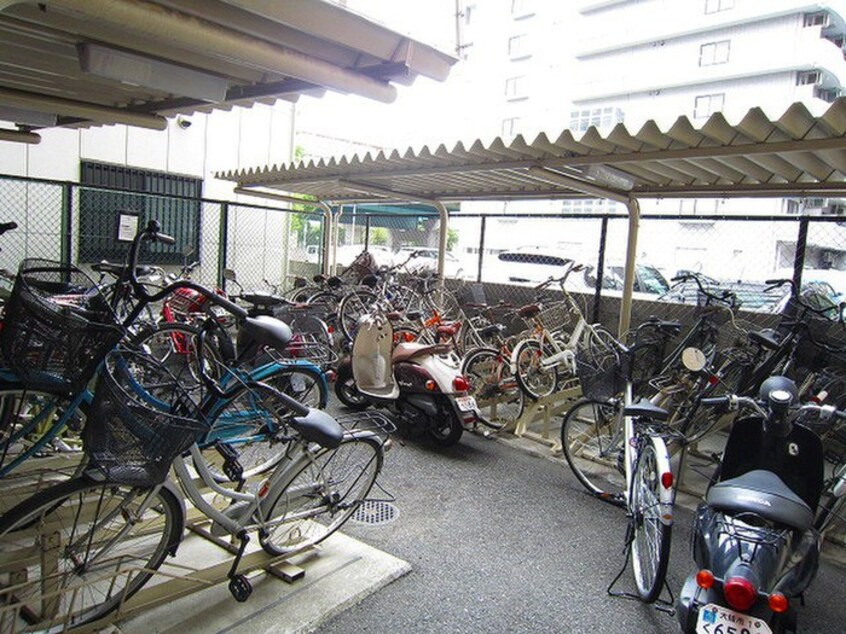 駐輪場 リーガル新大阪Ⅲ(202)