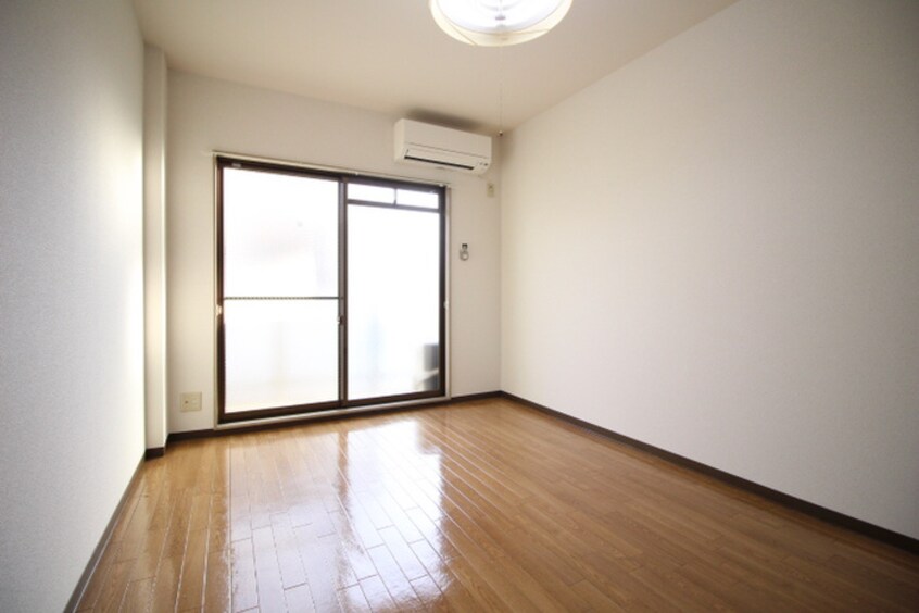 居室 メゾン・ピサンリ