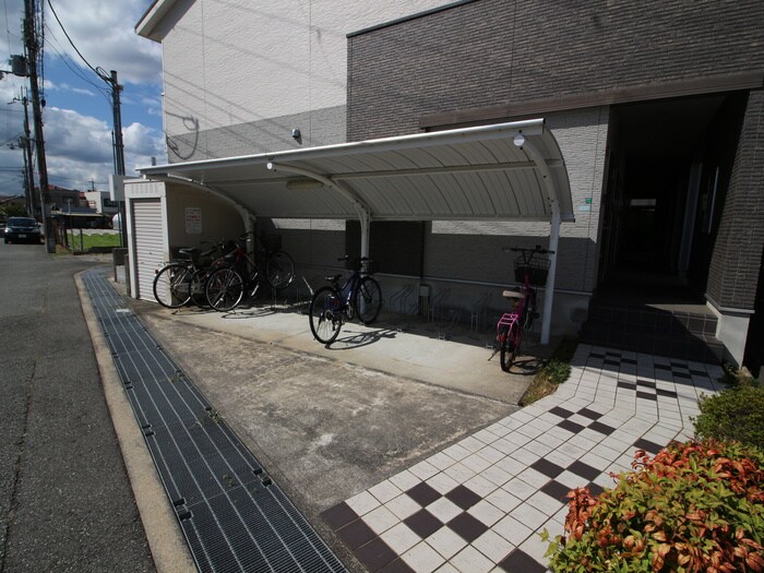 駐輪場 サンフィ－ルド