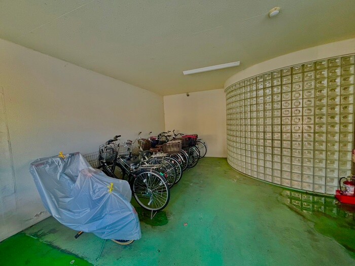 駐輪場 メゾンＹＳ平野