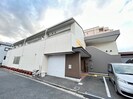 シャルム綾園の外観
