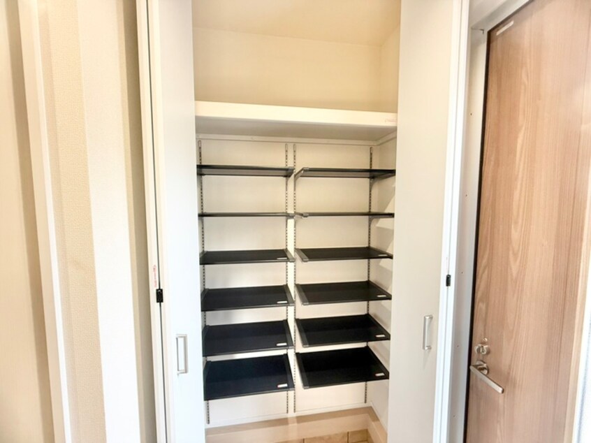 靴箱 広野町尖山貸家（東）