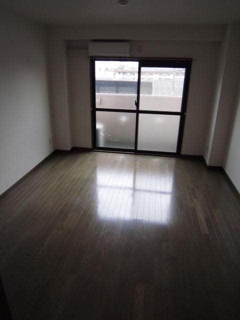 居室 森ビルディング