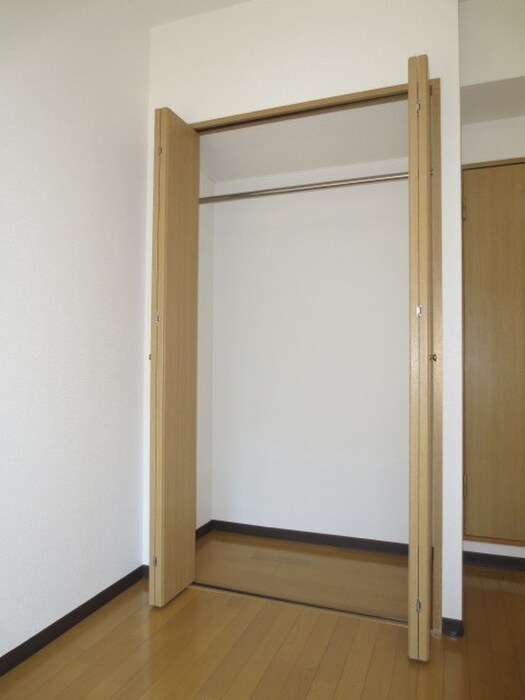 収納 サンライズ西田
