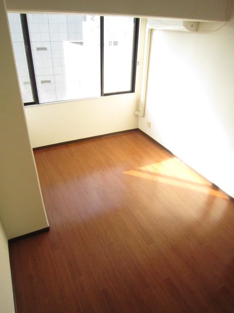 居室 グランタック河原町五条