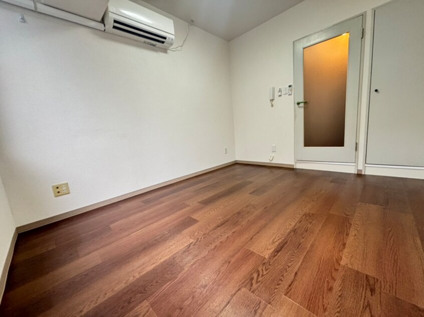 居室 グランタック河原町五条