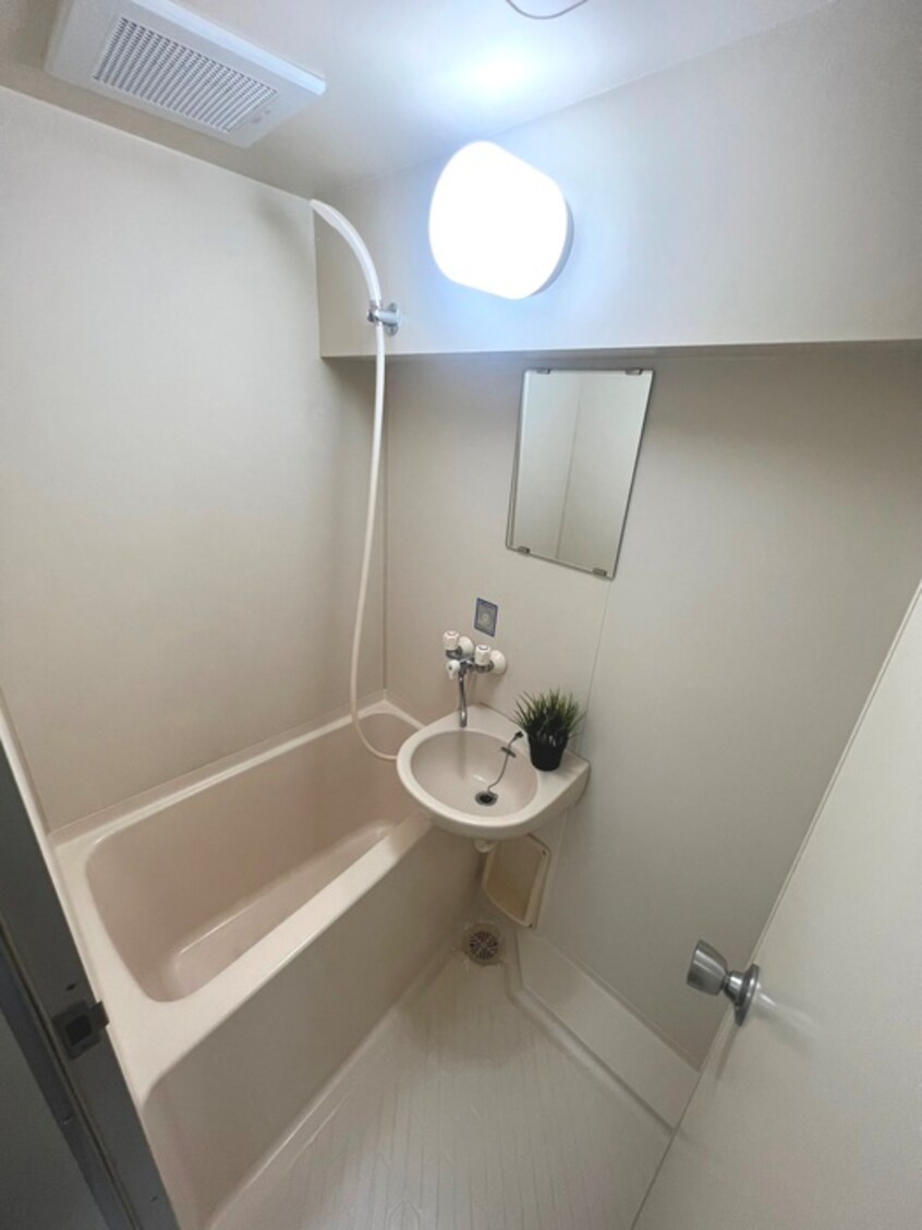 バス／シャワールーム等 グランタック河原町五条